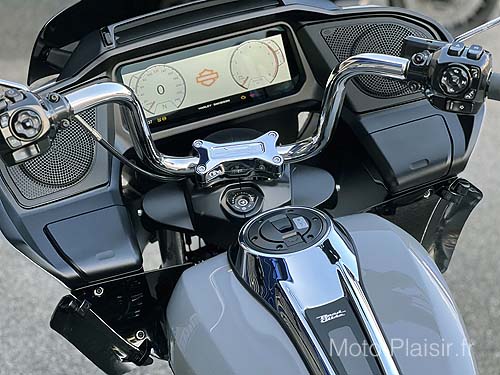 Harley Davidson HD Road Glide 117 Alquiler de Motocicleta Francia