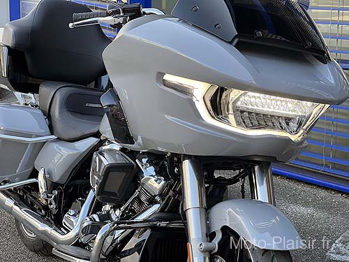 Harley Davidson HD Road Glide 117 Tour Pack Alquiler de Motocicleta Francia