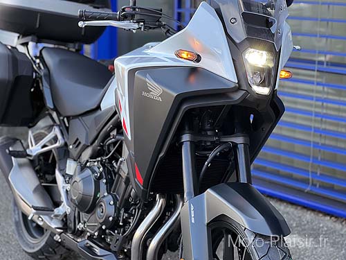 Honda NX500 Alquiler de Motocicleta Francia