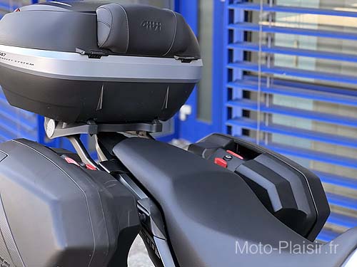 Honda NX500 Alquiler de Motocicleta Francia