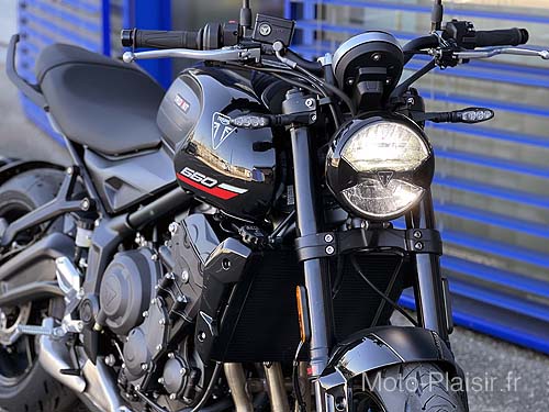 Triumph Trident 660 A2 Alquiler de Motocicleta Francia